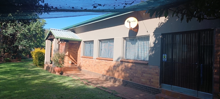 To Let 4 Bedroom Property for Rent in Rietvly A H North West